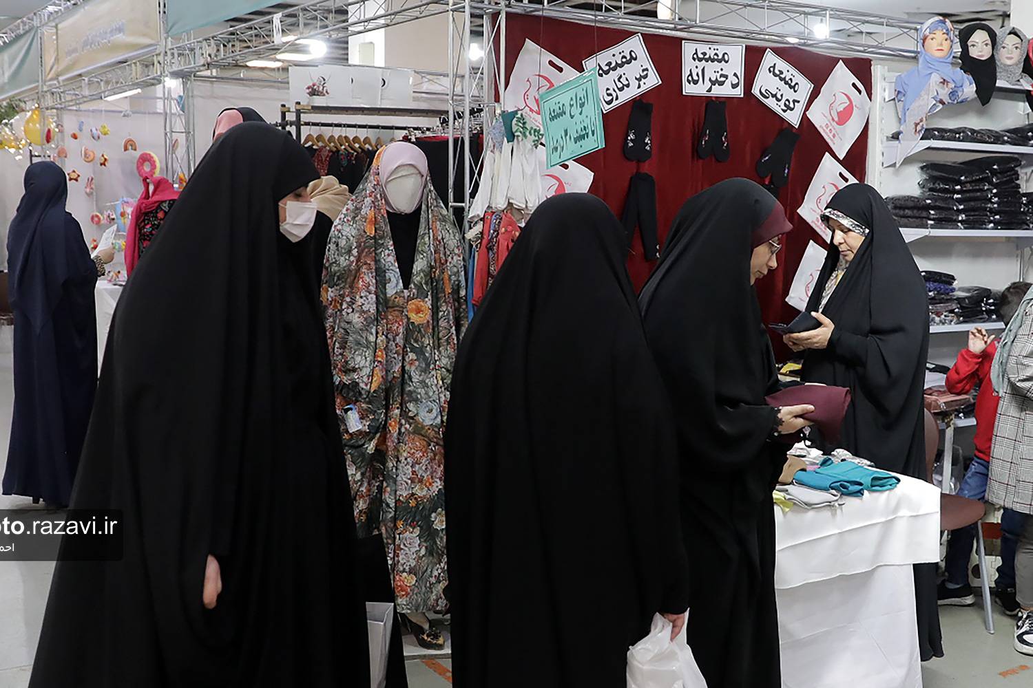 بانوان این نمایشگاه از دل خانه صادرکننده شدند!/ کارآفرینی به سبک زنان ایرانی 