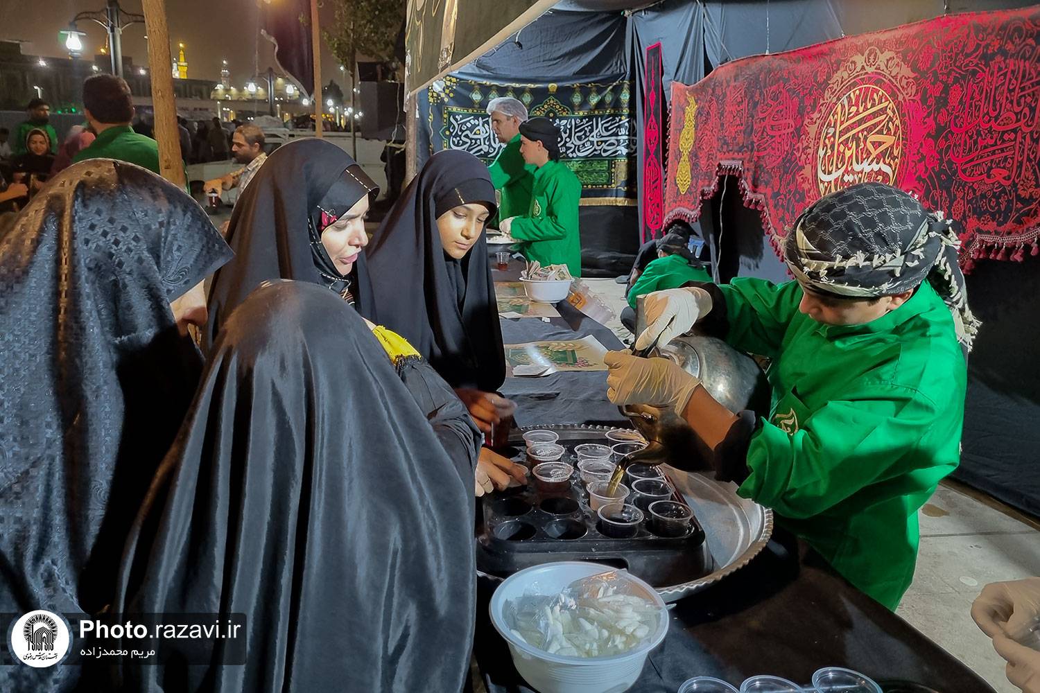 عطر دلنواز خدمت در رهباغ حضرت زهرا(س)