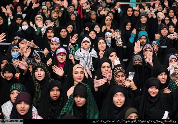 دیدار در خانه پدری