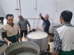 پخت ۵ هزار پرس سحری و افطاری برای معتکفین نجف آبادی 