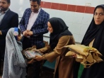 هدایای امام رضایی؛ به دانش آموزان دختر مرزنشین ریگ ملکی در جشن عبادت داده شد
