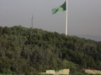  بزرگ‌ترین پرچم سبز رضوی کشور در عباس آباد به اهتزاز در آمد