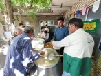 اطعام مردم در روز عید غدیر به همت خادمیاران چالدرانی