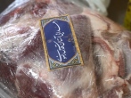 بسته‌بندی و توزیع گوشت به مناسبت ایام دهه ولایت در مناطق محروم مشهد