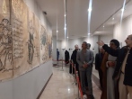 تک اثر نقاشی خط ۲۰ متری با عنوان «معراج نامه» در موزه مرکزی رضوی به نمایش درآمد