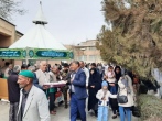 برپایی چایخانه و پذیرایی خادمیاران رضوی خمین در راهپیمایی یوم الله ۲۲ بهمن 