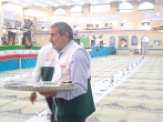 خدمت‌رسانی خادمیاران شهر بابک به افراد احسان‌پذیر در ماه مبارک رمضان