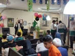 برگزاری "شادمانه امام رضایی" ویژه ۱۱۰ کودکان کم‌برخوردار در کمال شهر 