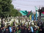 دختران خورشید حرم مطهر رضوی را گل‌باران کردند