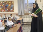 جشن روز دختر به مناسبت دهه کرامت در مدارس ابهر برگزار شد