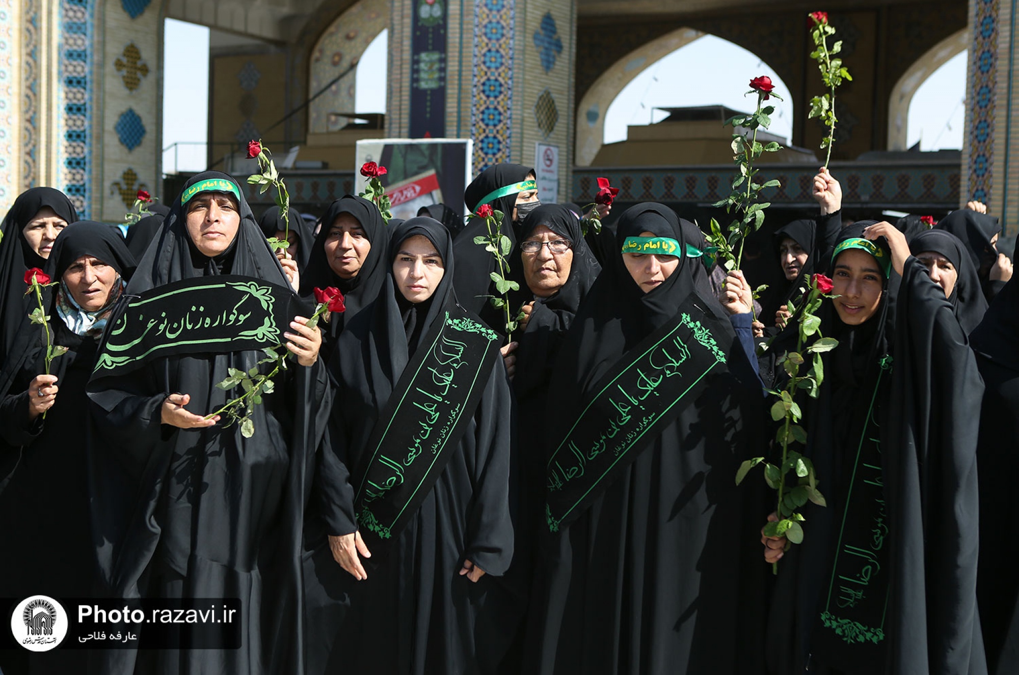 عزاداری زنان نوغان در حرم مطهر رضوی