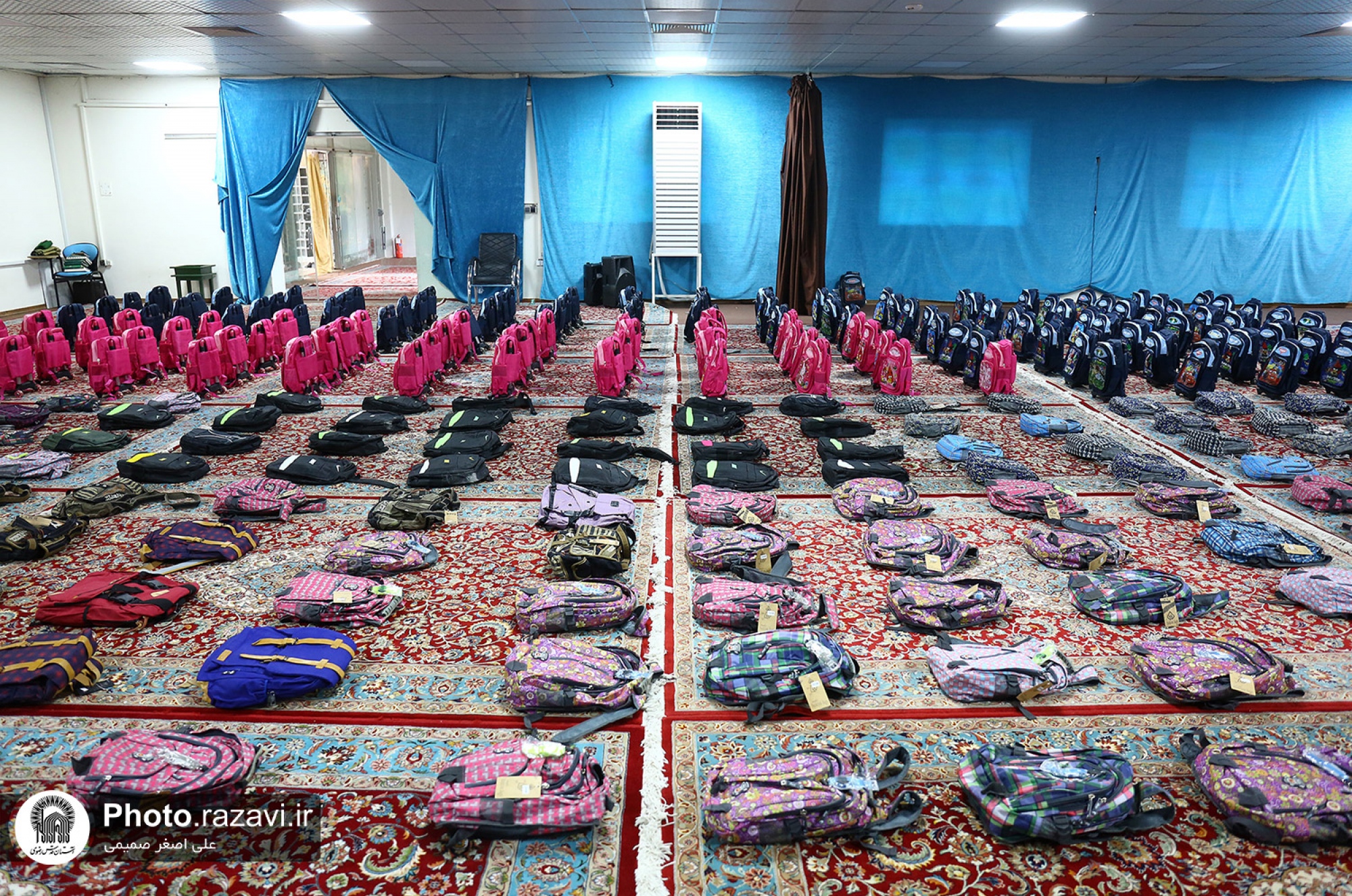اهدای 1500 بسته تحصیلی به دانش آموزان احسان‌پذیر مشهدی
