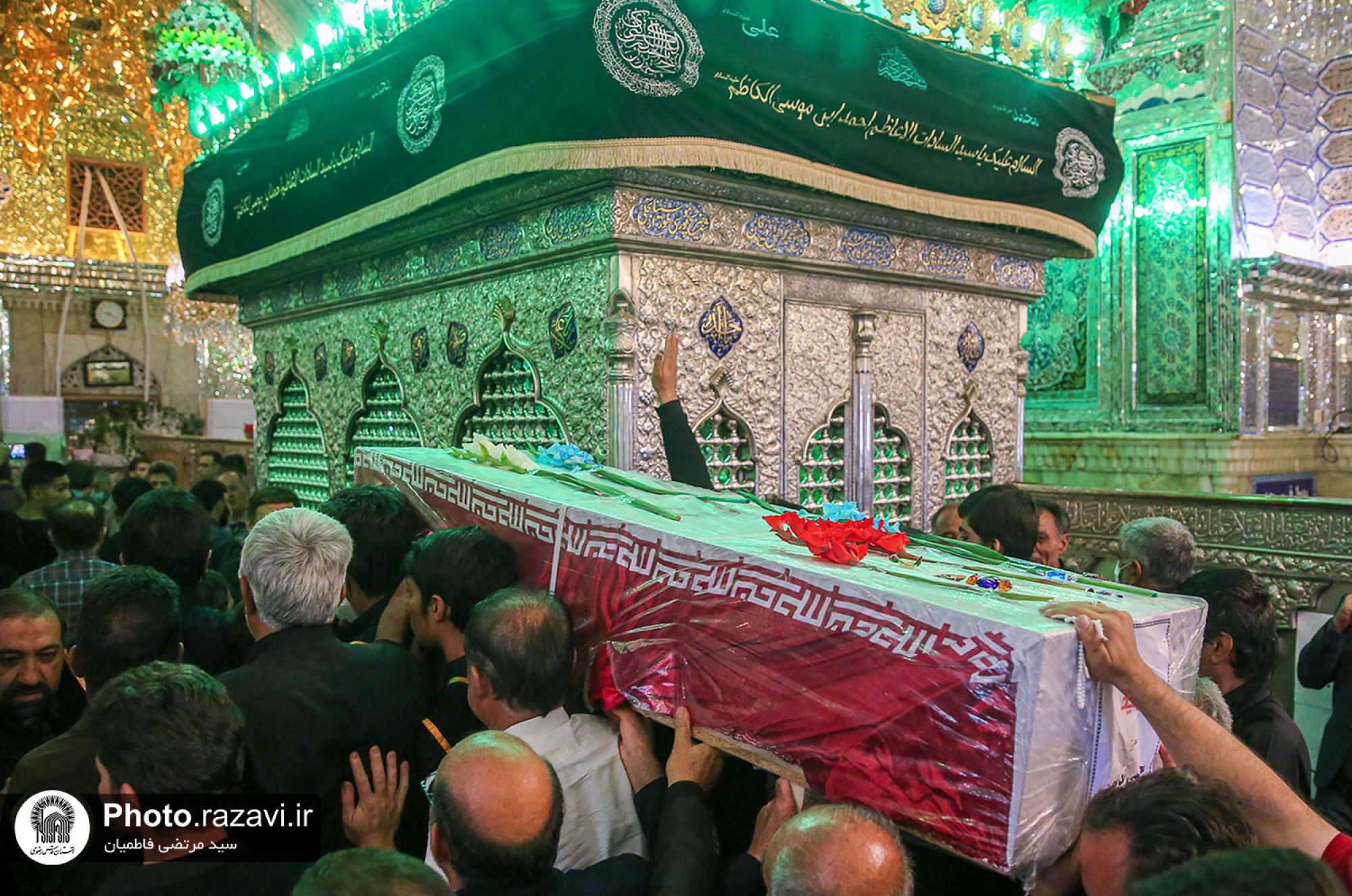 مراسم تشییع پیکر شهدای حادثه تروریستی حرم احمد بن موسی شیراز