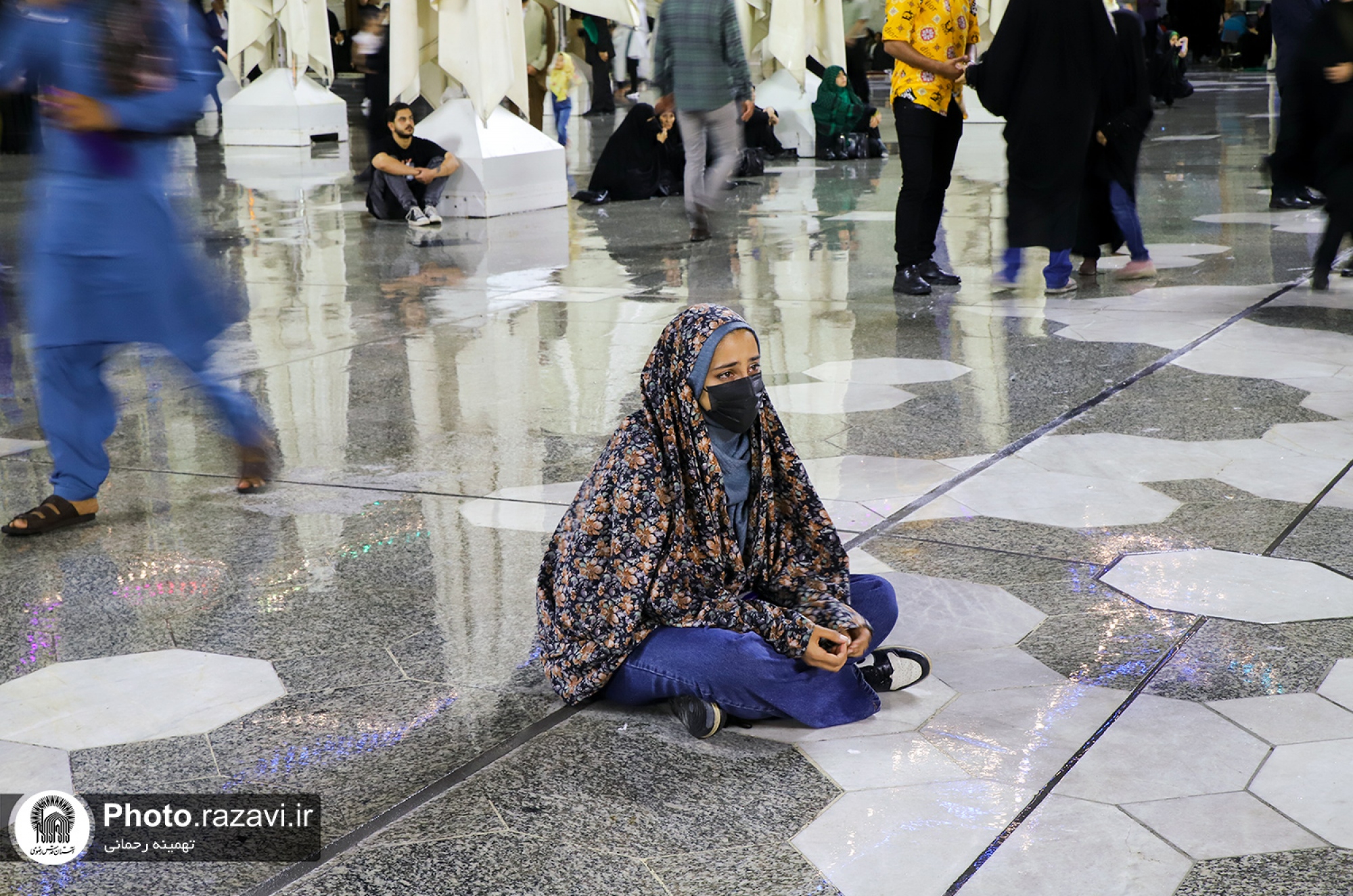 بارش باران بهاری در حرم مطهر رضوی