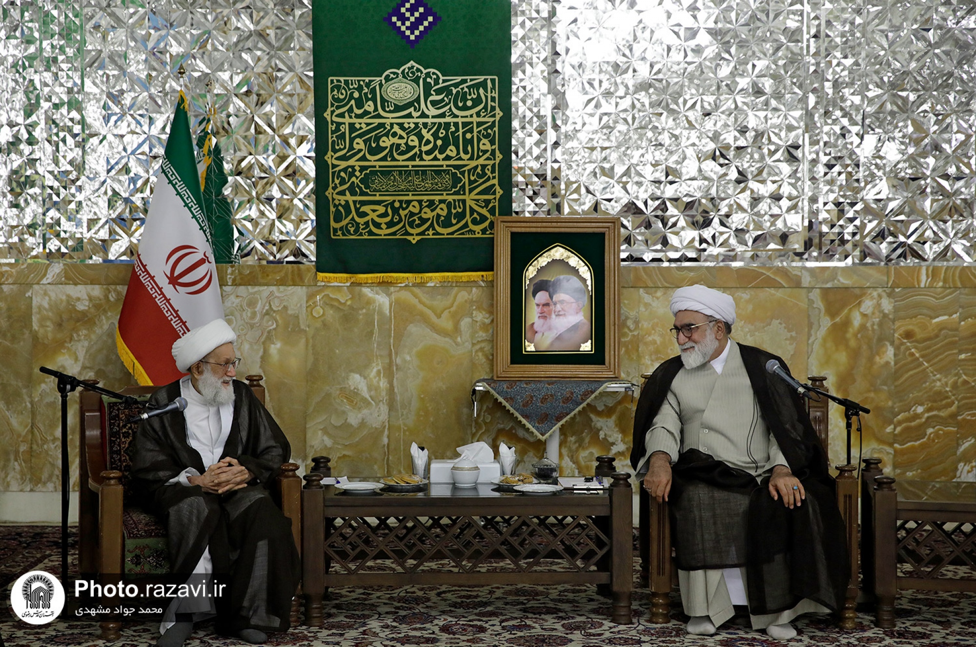 دیدار شیخ عیسی قاسم، رهبر شیعیان بحرین با تولیت آستان قدس رضوی