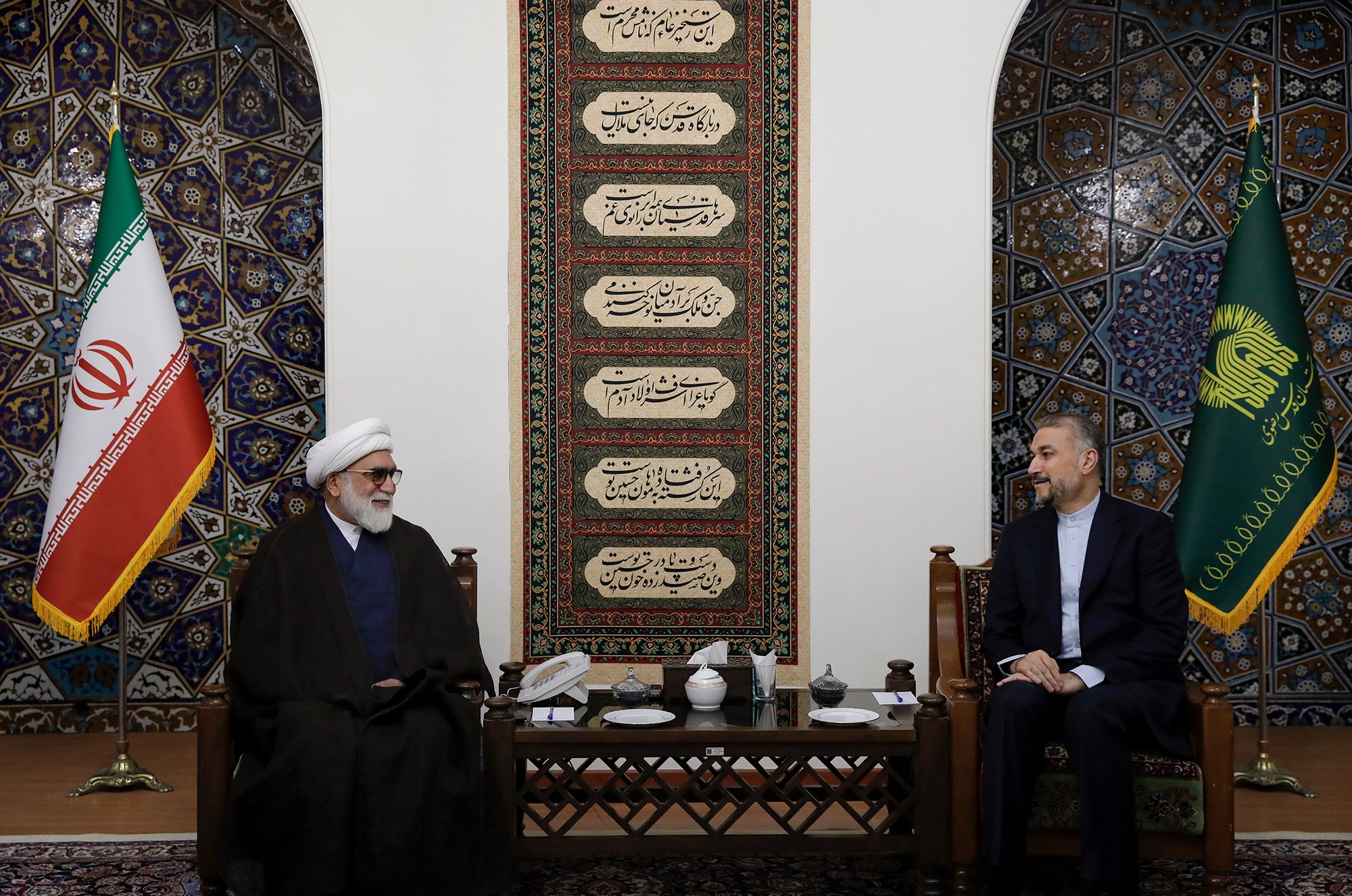 دیدار وزیر امور خارجه با تولیت آستان قدس رضوی
