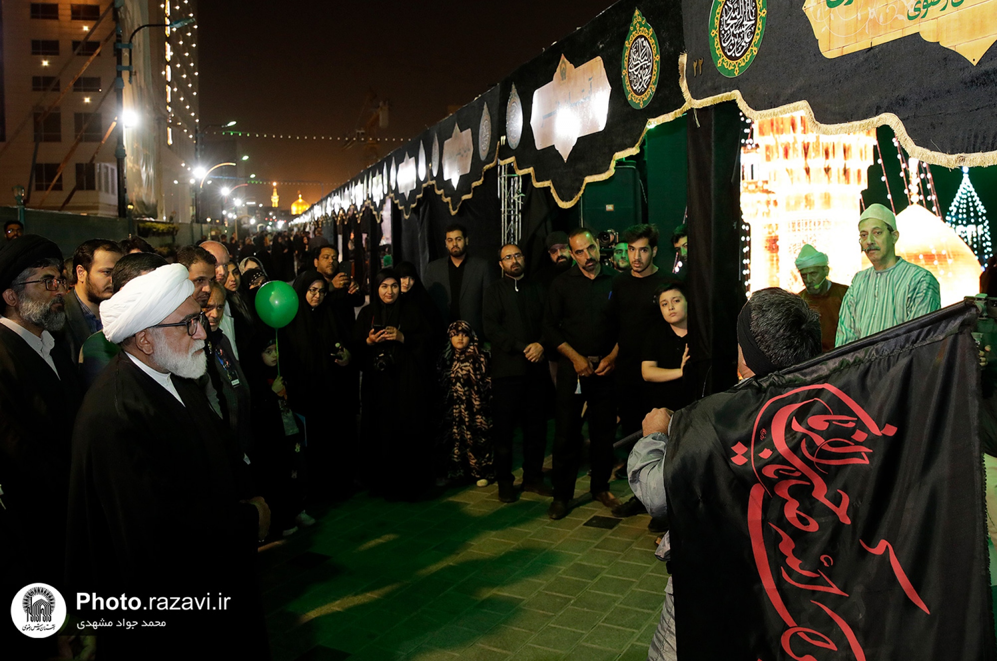بازدید تولیت آستان قدس رضوی از مواکب خدمت‌رسان در دهه پایانی ماه صفر