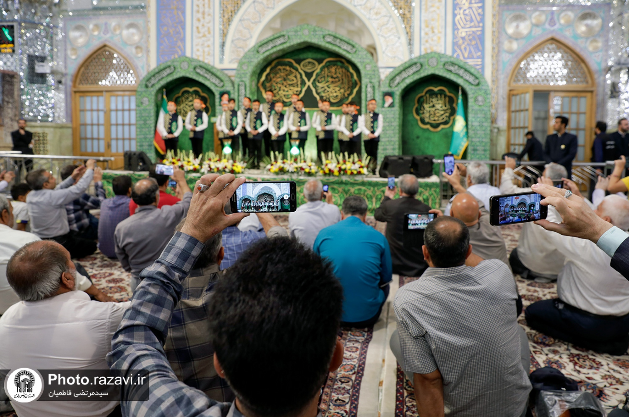 جشن میلاد پیامبر اکرم و امام صادق علیهما السلام در رواق امام خمینی حرم مطهر رضوی