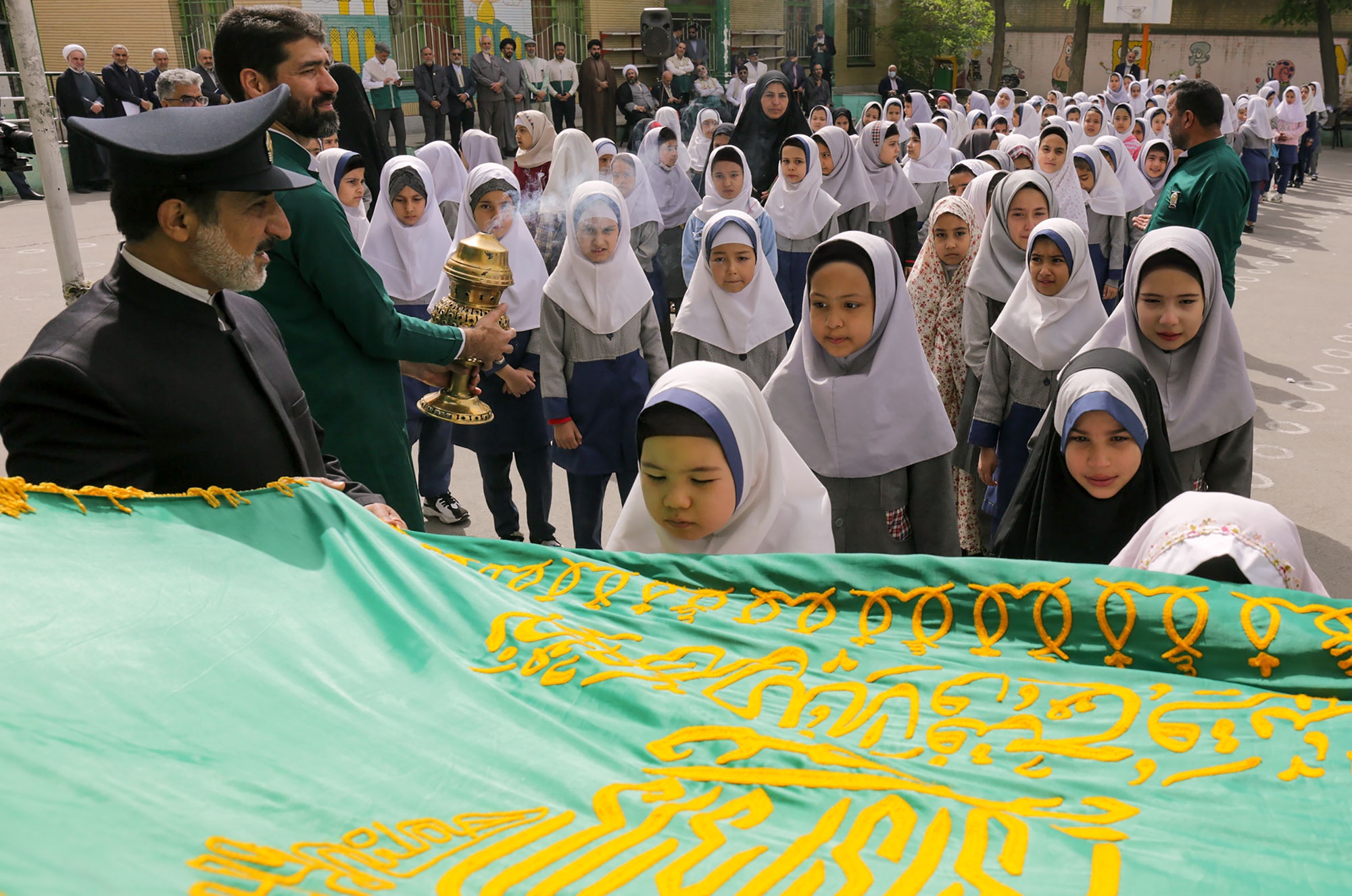 چهارشنبه های امام رضایی در دبستان دخترانه عترت