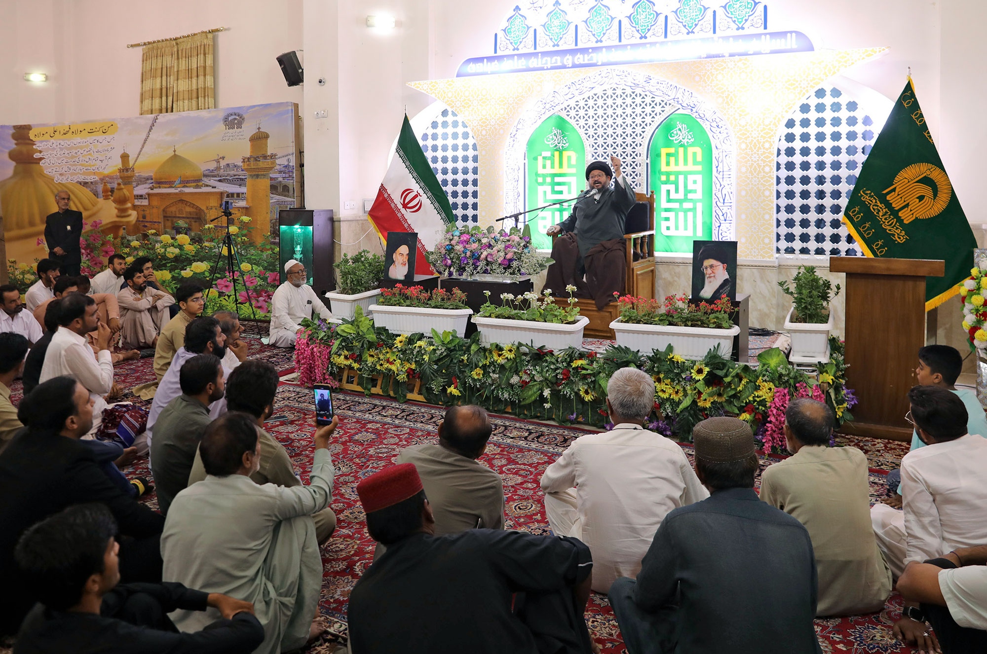 جشن عید غدیر اردوزبانان در حرم مطهر رضوی