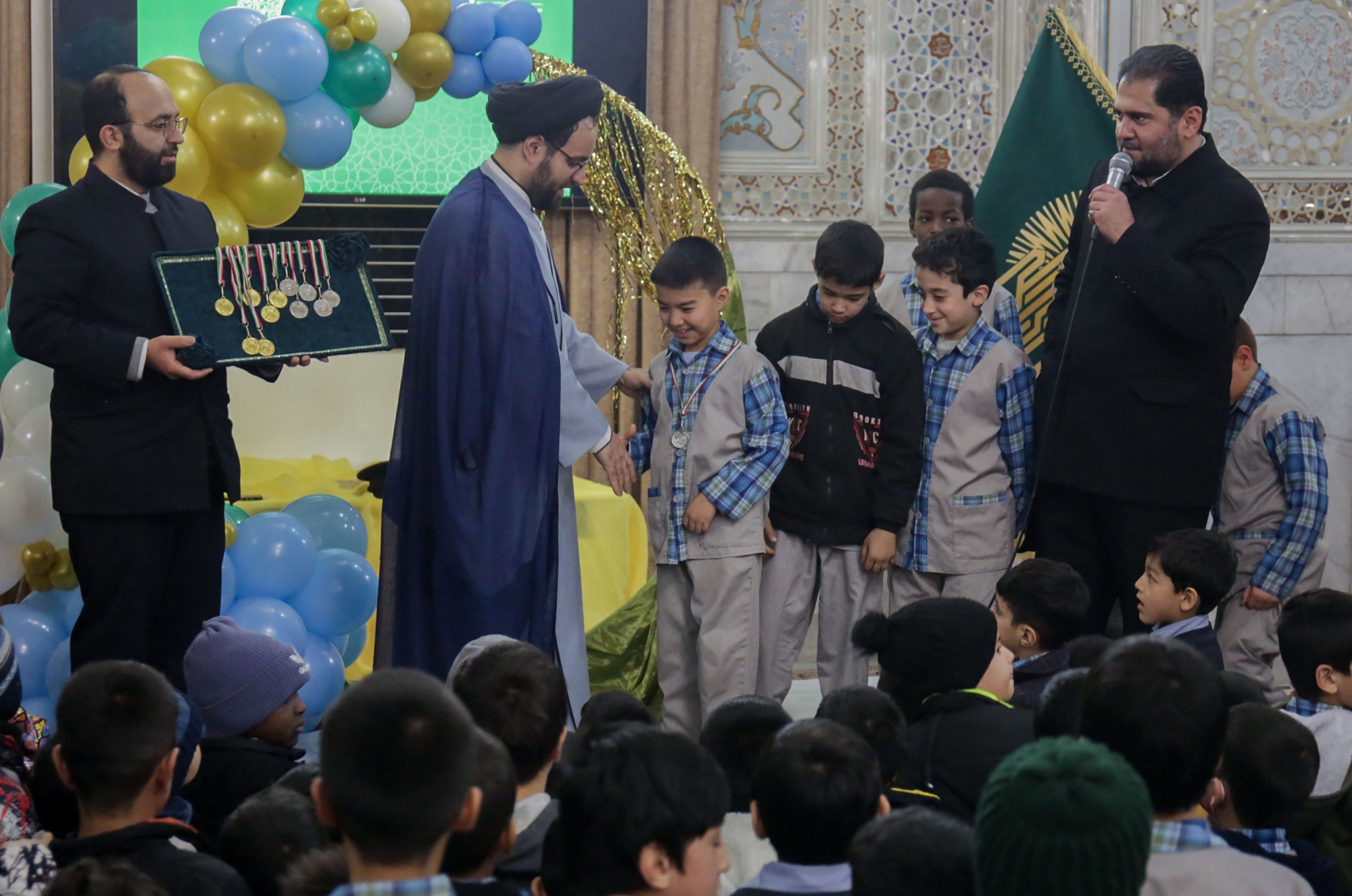 همایش «نوجوانان و پدران بین‌الملل»