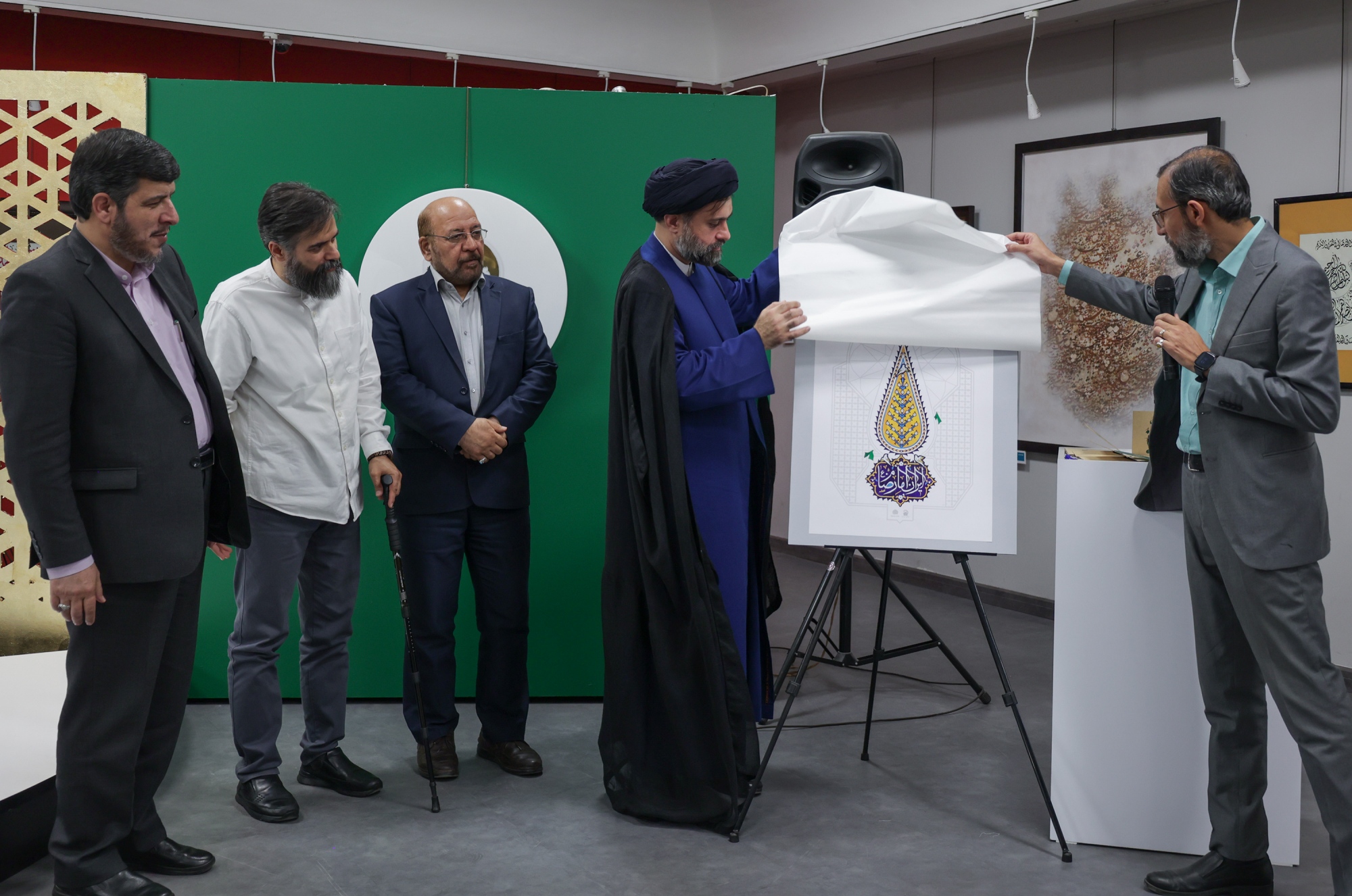 رونمایی از تولیدات موسسه آفرینش‌های هنری آستان قدس رضوی در دهه کرامت
