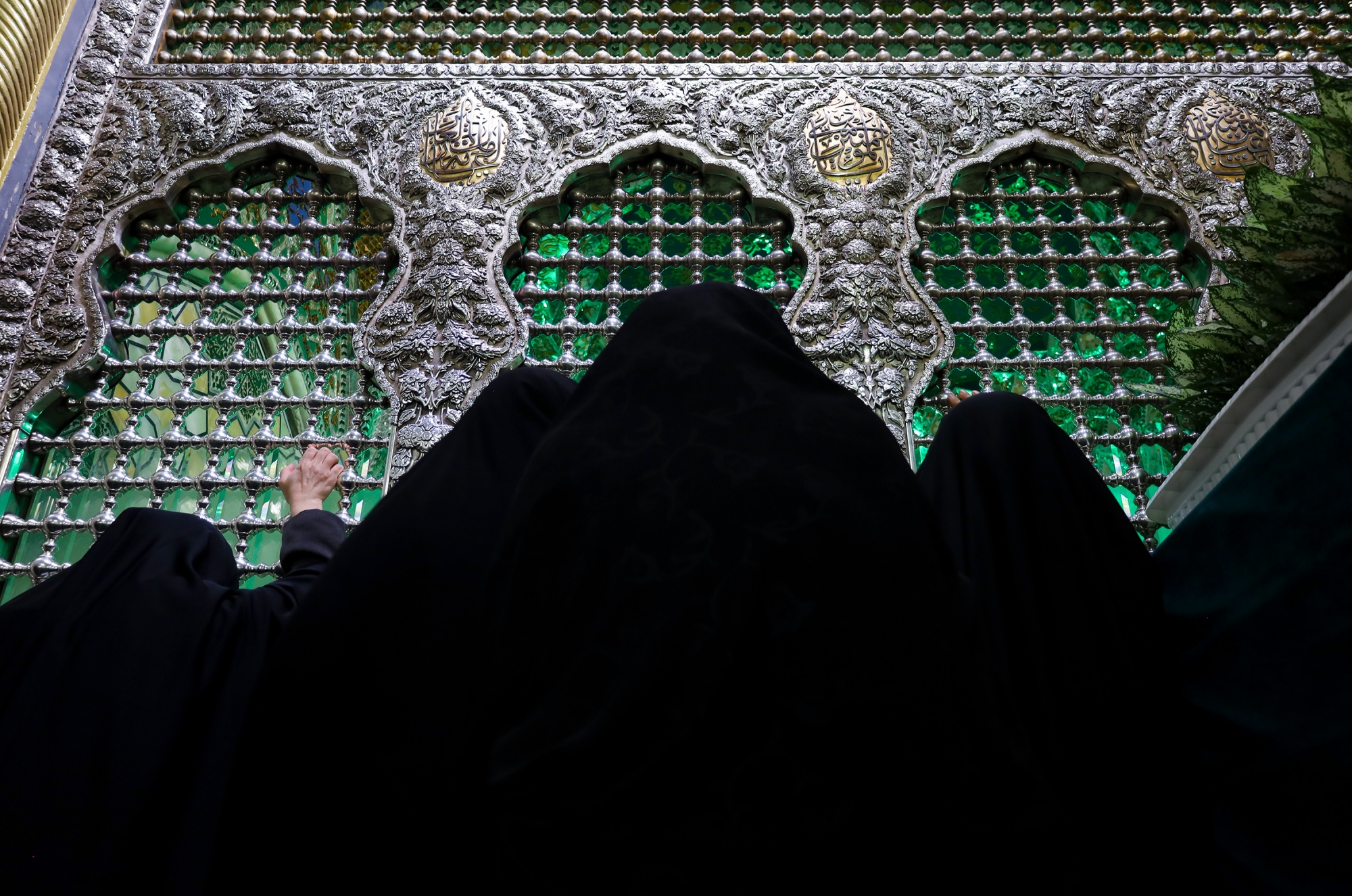 رواق حضرت معصومه سلام الله علیها حرم مطهر رضوی