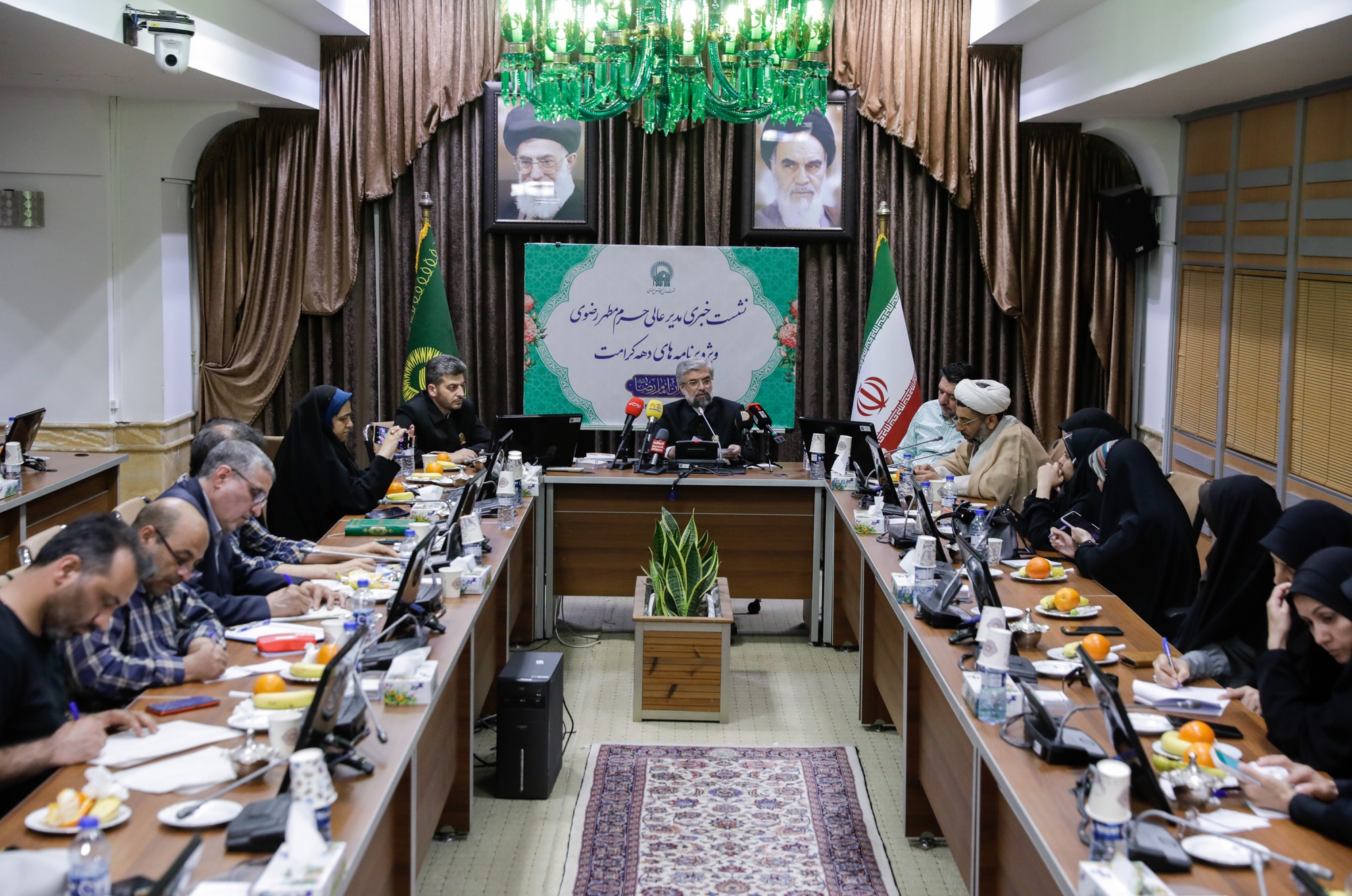 نشست خبری تشریح برنامه‌های دهه کرامت حرم مطهر رضوی