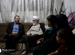 آزادی محکوم مالی با مساعدت تولیت آستان قدس رضوی/ تقبل بدهی 632 زندانی توسط آستان حضرت رضا(ع) آزادی محکوم مالی با مساعدت تولیت آستان قدس رضوی/ تقبل بدهی 632 زندانی توسط آستان حضرت رضا(ع)