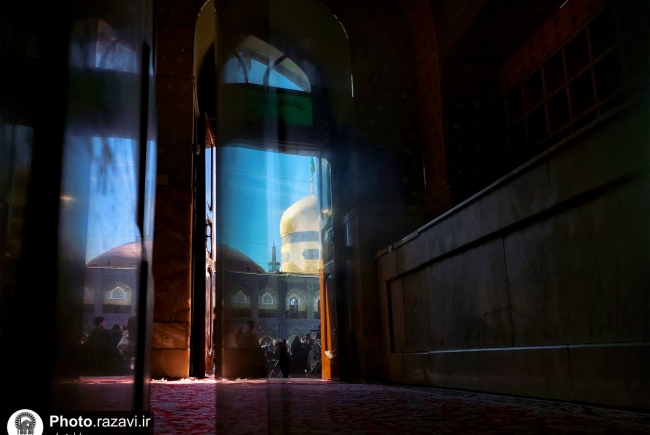 عکس با کیفیت : صحن انقلاب اسلامی حرم امام رضا علیه السلام