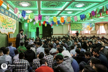 جشن ولادت جوادالائمه در دبیرستان پسرانه امام رضا(علیه‌السلام)