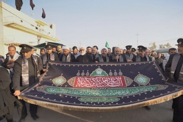 بازدید تولیت آستان قدس رضوی و اهدای هدایای متبرک به مواکب بین راهی اربعین