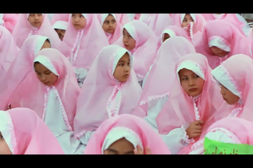 کلیپ جشن تکلیف دختران جهان اسلام در حرم مطهر رضوی 