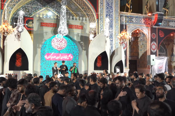شام غریبان زائرین غیرایرانی در حسینیه حرم مطهر رضوی