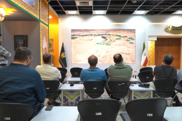  بازدید جمعی از اعضای صنف کارگردانان تئاتر کشور از نمایشگاه رواق خدمت
