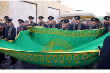 تشرف خادمان امام مهربانی ها به حرم امام جواد(ع)