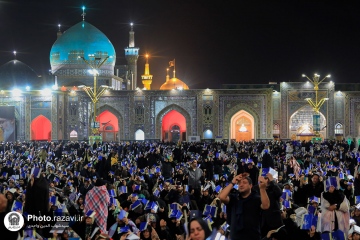 بزرگترین اجتماع میلیونی دومین شب قدر در حرم مطهر رضوی با حضور زائران و مجاوران