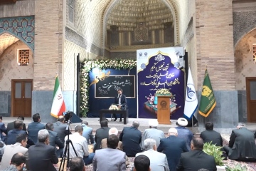 تجلیل از مقام اساتید دانشگاه امام رضا(ع) در حرم مطهر رضوی